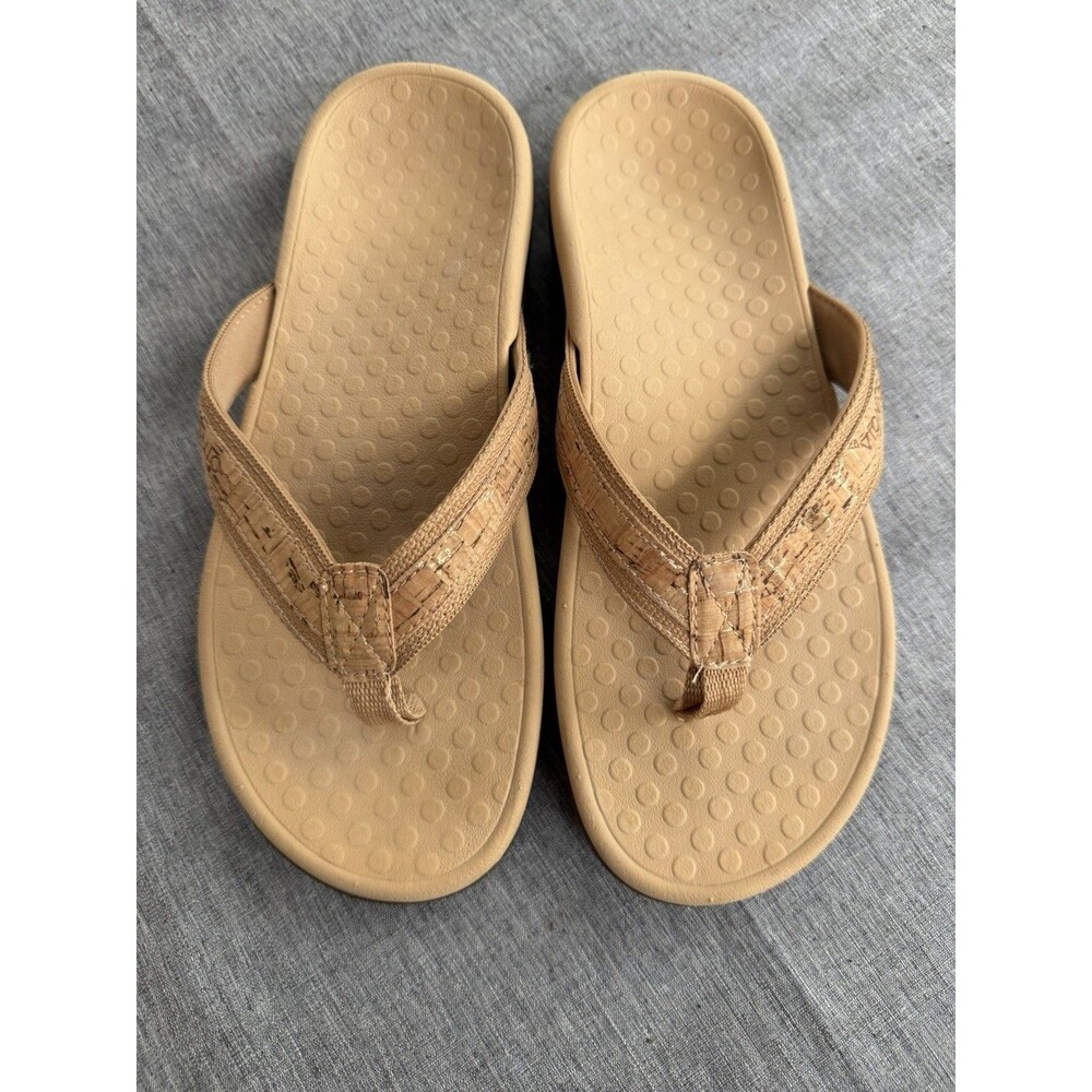 Vionic Tide II Toe Post Sandals Women’s Sz 8 Tan Orthotic Comfort Flip Flops EUC